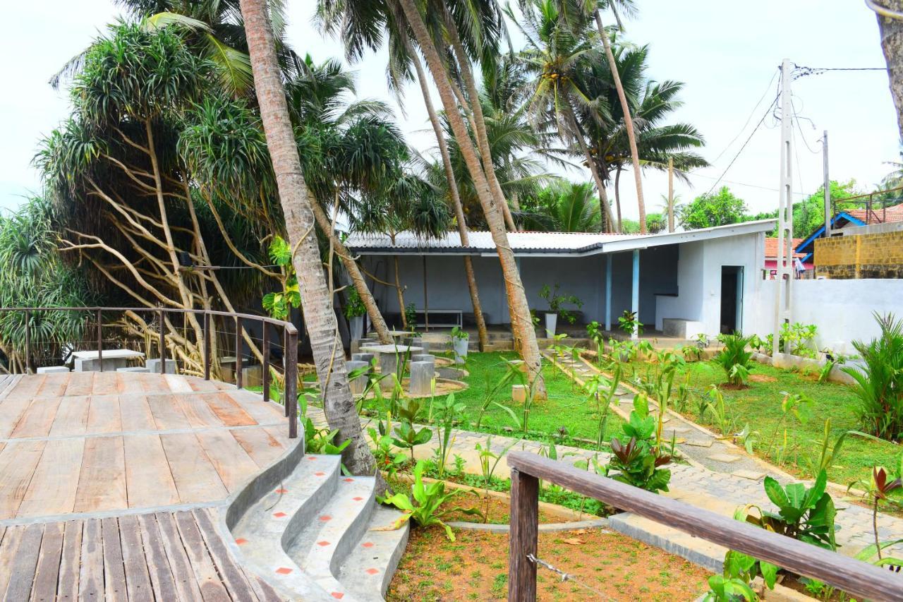 Ocean Caves, Balapitiya住宿加早餐旅馆 外观 照片