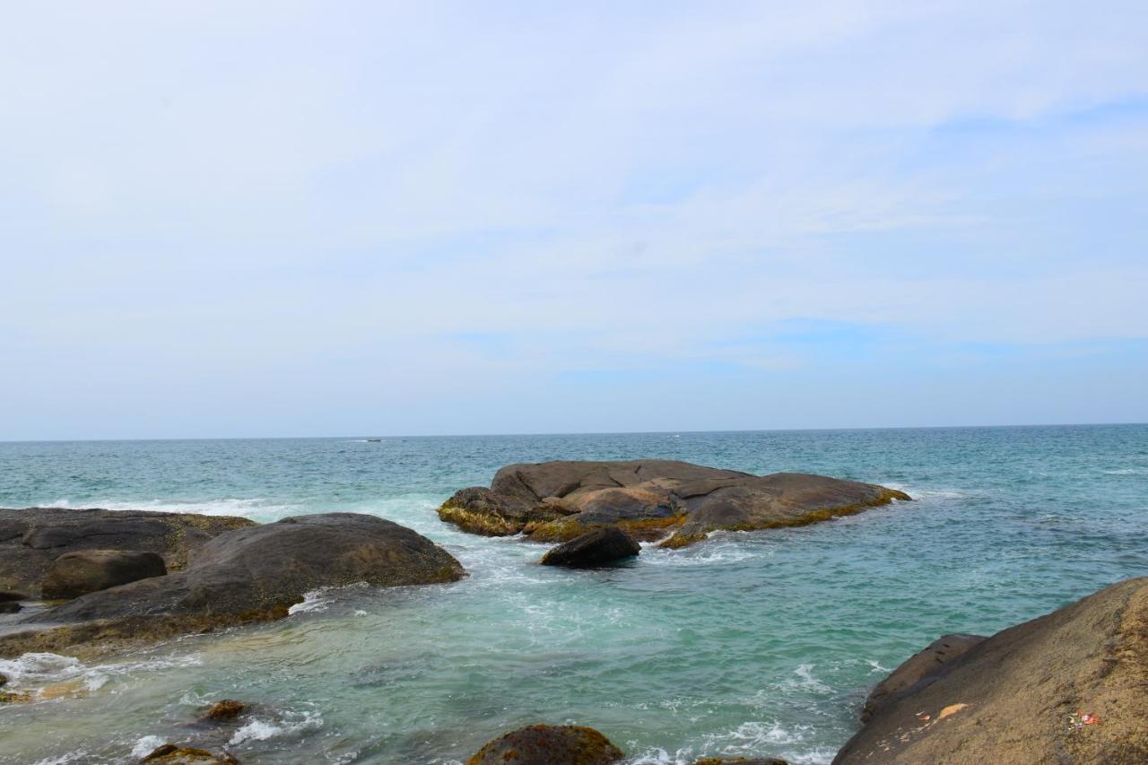 Ocean Caves, Balapitiya住宿加早餐旅馆 外观 照片